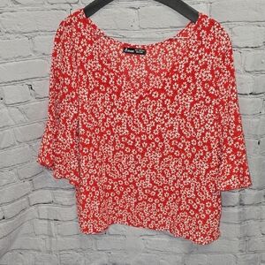 Sason Floral Red and White 3/4 Bell Sleeve Blous, Sz 12
